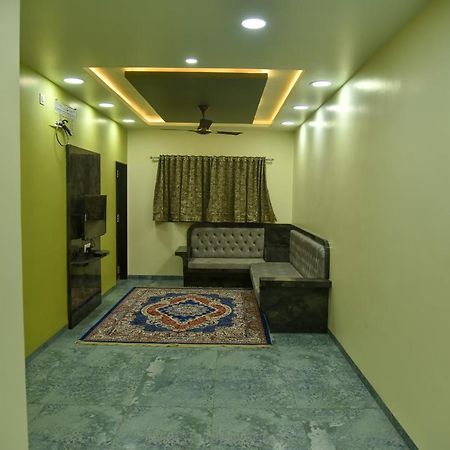 Pawan Executive Tuljapur Ngoại thất bức ảnh