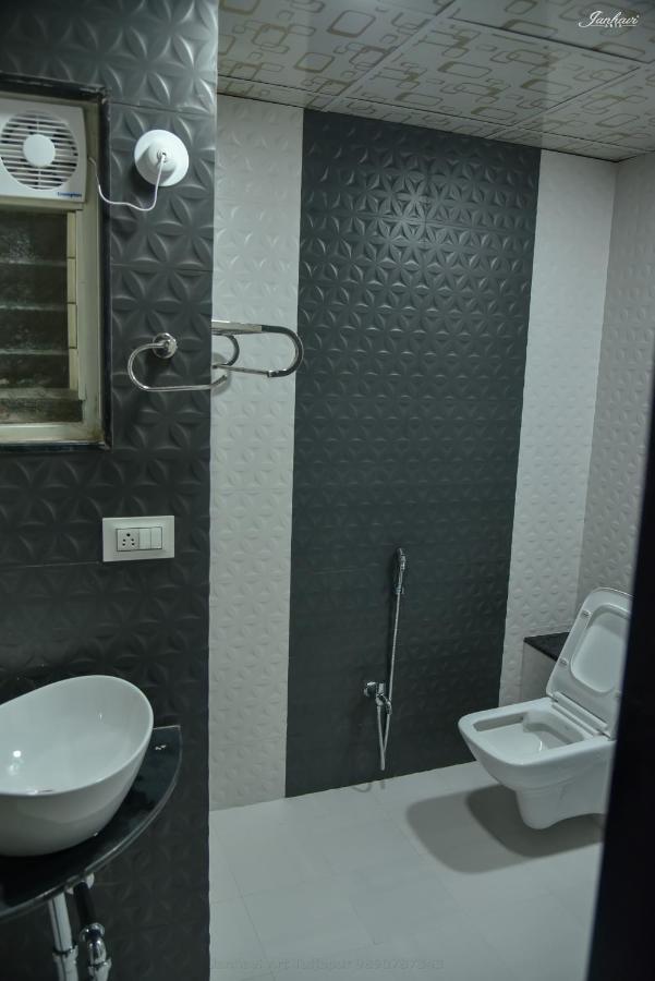 Pawan Executive Tuljapur Ngoại thất bức ảnh