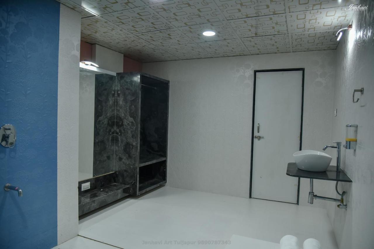 Pawan Executive Tuljapur Ngoại thất bức ảnh