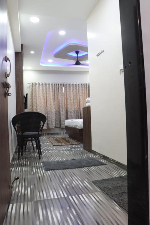 Pawan Executive Tuljapur Ngoại thất bức ảnh
