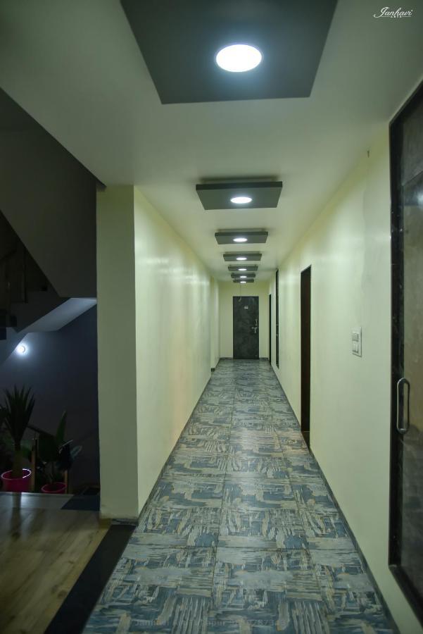 Pawan Executive Tuljapur Ngoại thất bức ảnh
